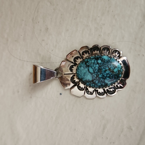 Stunning Vintage Native American Navajo Lander Blue Spiderweb Turquoise Pendant - Picture 11 of 11